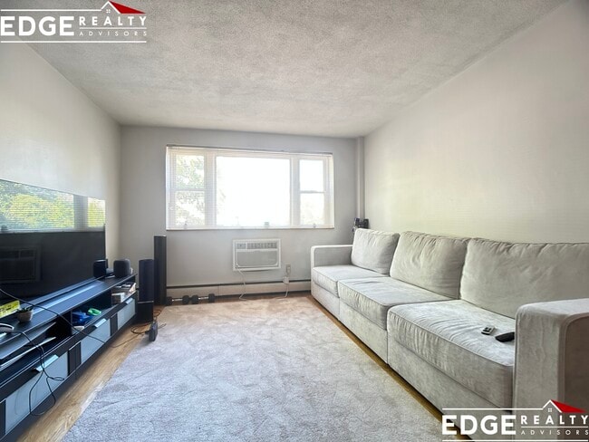 Photo - 11 Cogswell Ave Unidad 11