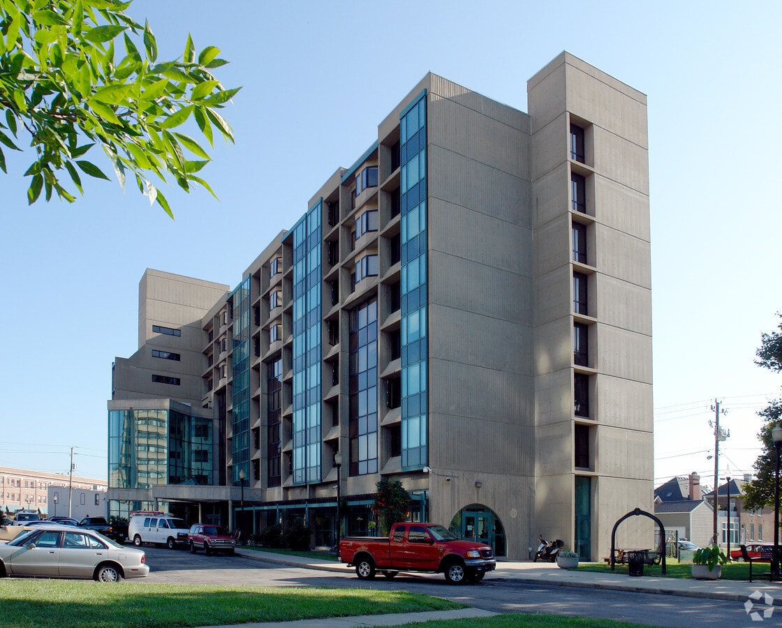 John J. Barton Annex - John J. Barton Annex Apartments