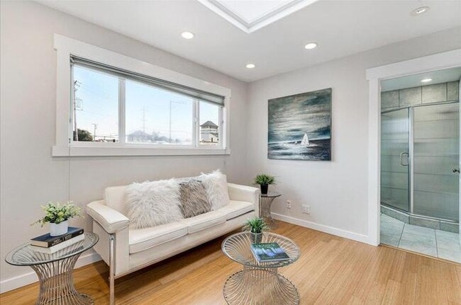 Photo - 308 Cypress Ave