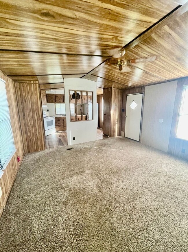 Photo - Come take a look at this 2 bedroom 1 bath ...