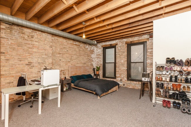 Photo - 660 W Grand Ave Unit 2W