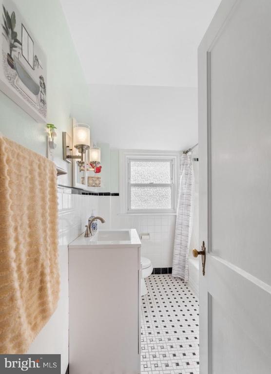 Photo - 4044 Dayton Rd