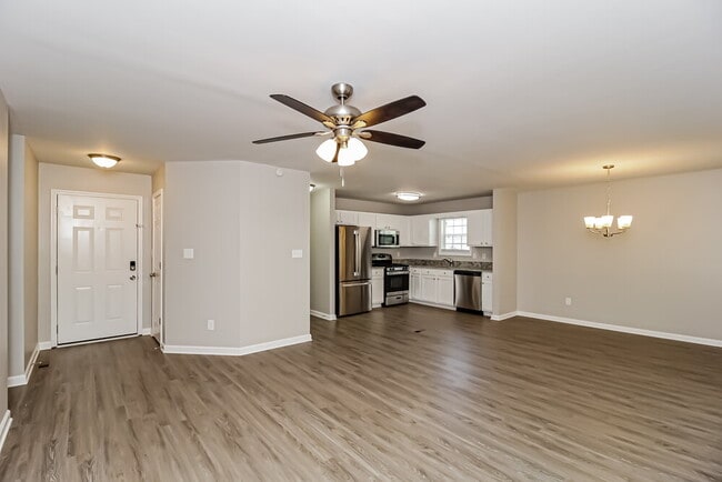 Photo - 108 West Bridge Dr