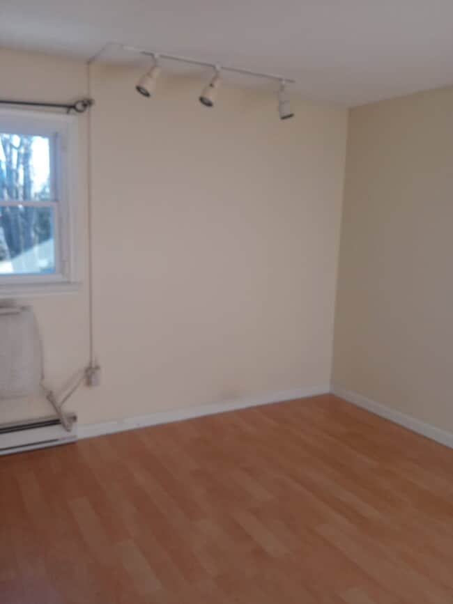 Photo - 28 Thompson Rd Unit # 6 E