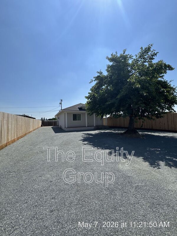 Photo - 30566 Ivy Rd