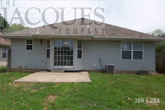 Photo - 2221 N Weller Ave