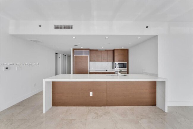 Photo - 465 Brickell Ave Unit 4201