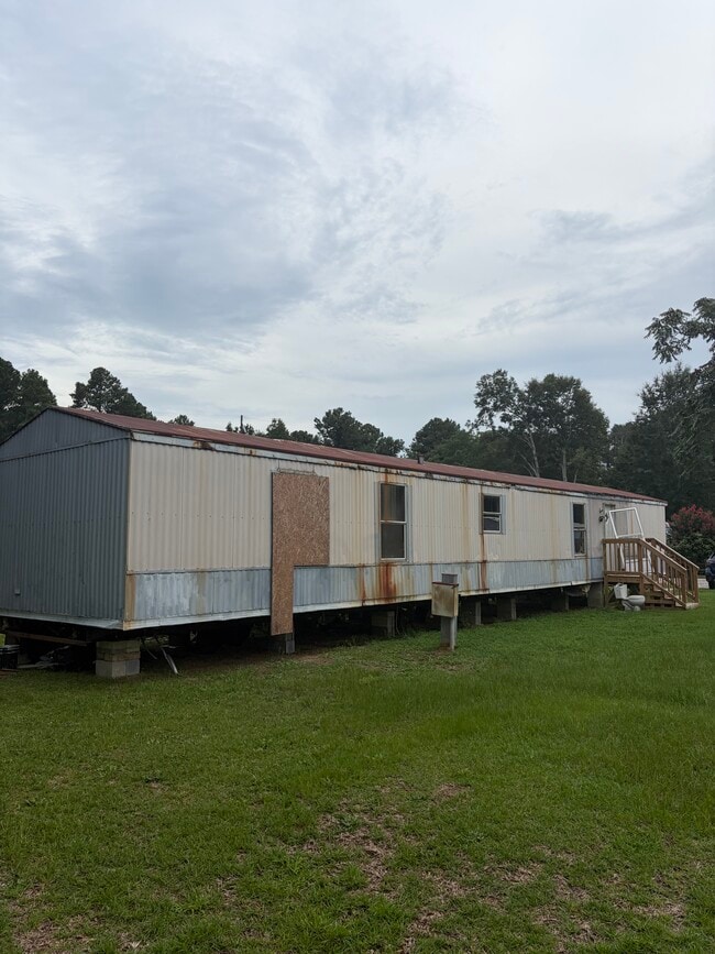 Building Photo - 31 Toni Jai Dr