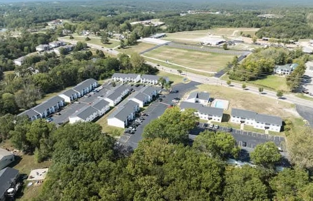 Photo - 321 Cedarview Ct