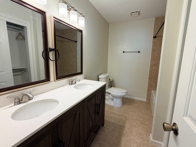 Photo - 4515 Renwood Ct