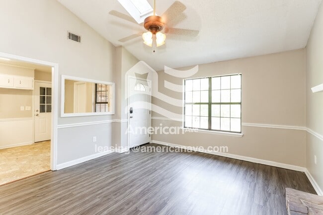 Photo - 3414 Aurelia Dr