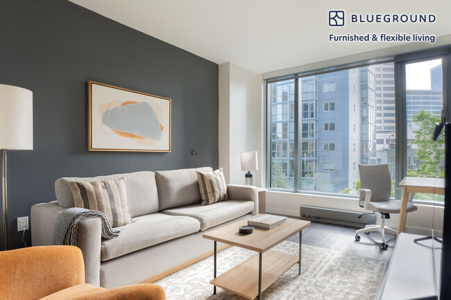 Building Photo - 150 Van Ness Ave Rental