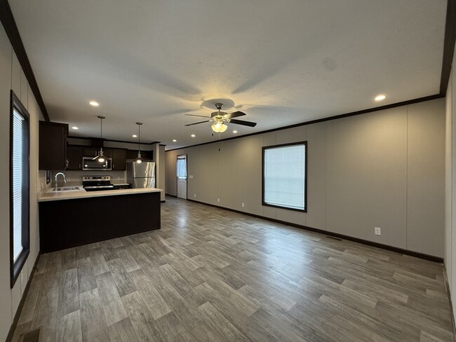 Photo - 10610 State Rte 762