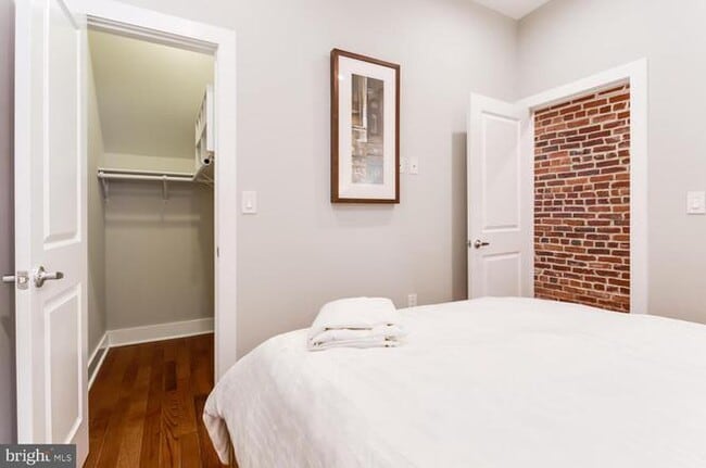 Photo - 30 Hanover Pl NW Unit 1