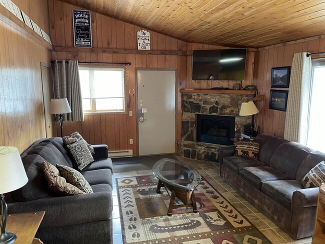 Photo - 300 Bay Point Dr