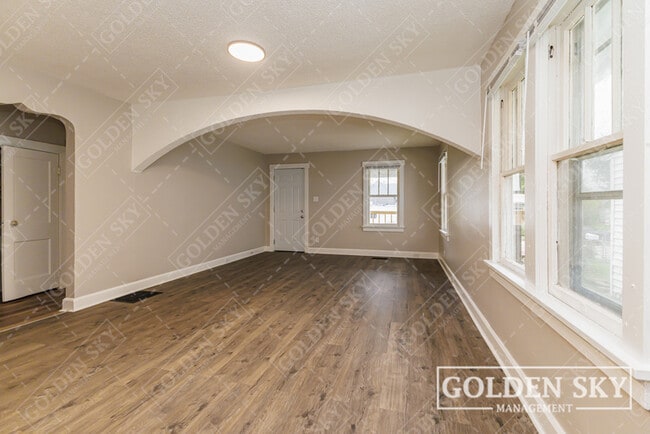 Photo - 2307 S Jefferson St