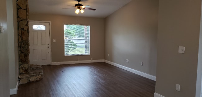 Photo - 235 Chadworth Dr