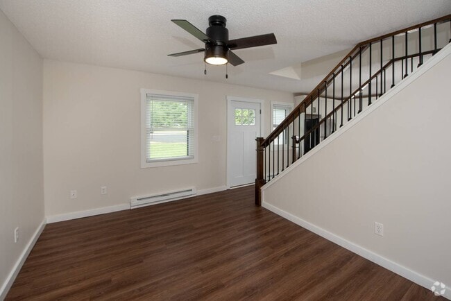 Building Photo - 14 Kirby Rd Rental