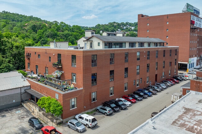 2250 Mary St Pittsburgh, PA 15203-2280 - South Side Lofts