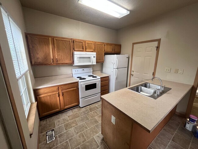 Photo - OM-1534 Burroughs Street Unidad A