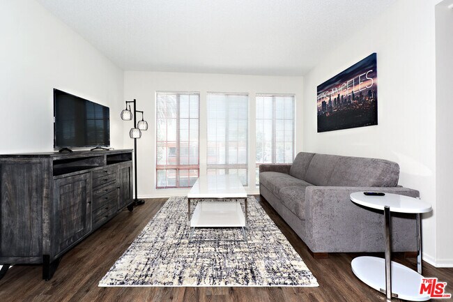 Photo - 3600 Bagley Ave Unit #211