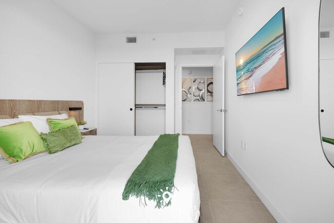 Building Photo - 7144 Byron Ave Unit ID1459750P