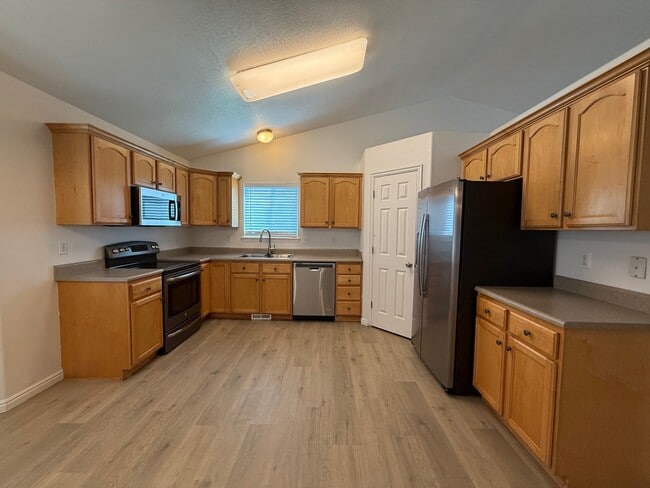 Photo - 845 Apple Grove Ln