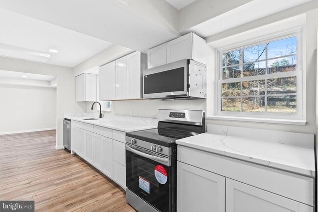 Photo - 46520 Rosewood Dr