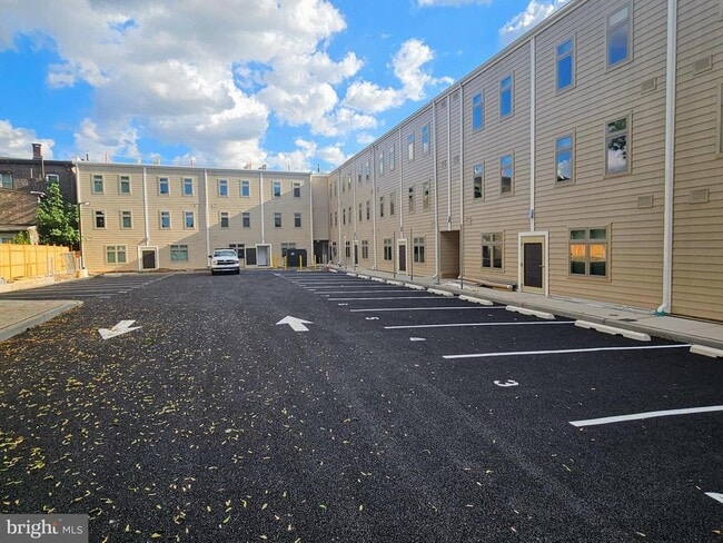 Photo - 200 Hamilton Ave