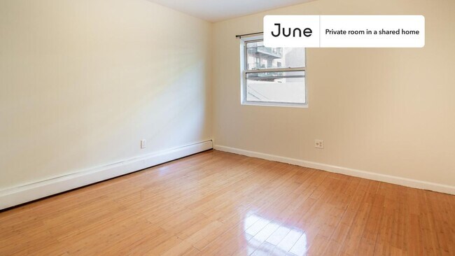 Room in Shared 4 bed/2 bath home in Flatbush