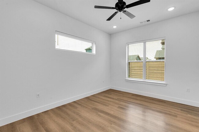 Building Photo - 1522 Soccer Dr Rental