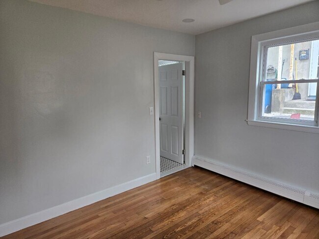 Photo - 155R Nahant Rd Unidad 2