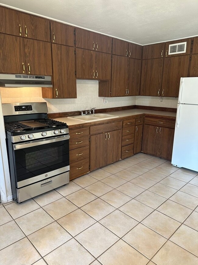 Photo - 16664 Aptakisic Rd Unit 1E