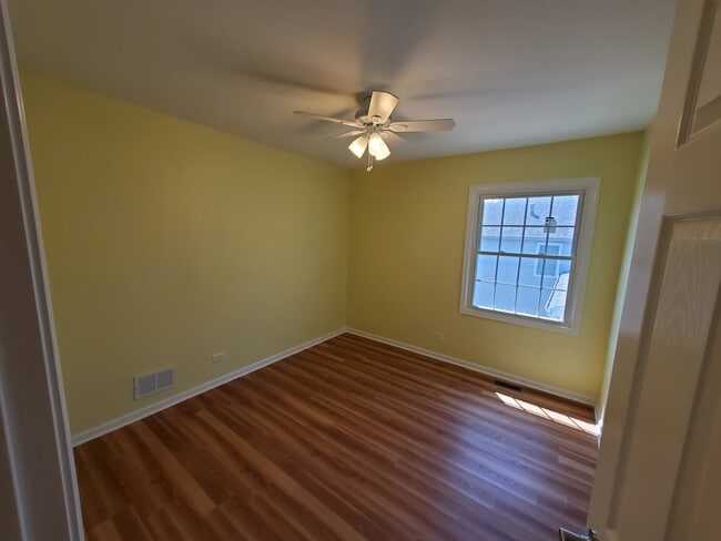 Photo - 8 E Harbor Dr