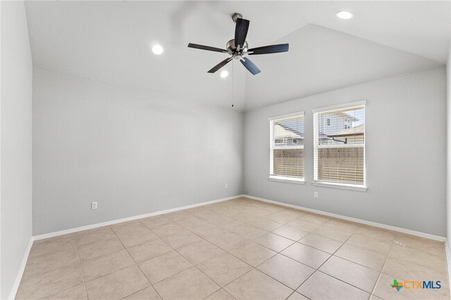 Photo - 193 Heather Glen Way