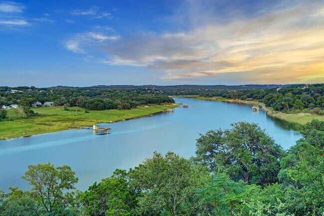 Photo - 705 Nomad Dr