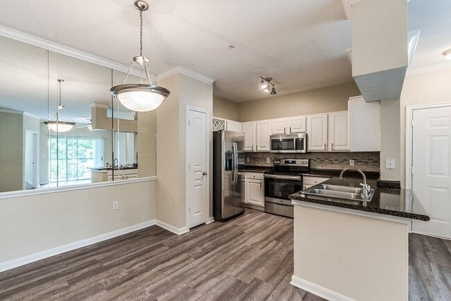 Photo - Limited Time – $500 Gift Card with Move-In! Unit CCG