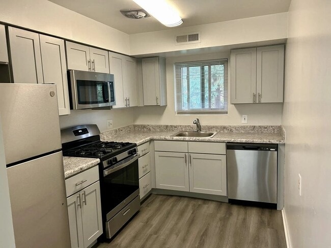 Photo - Milbrook Park Apartments