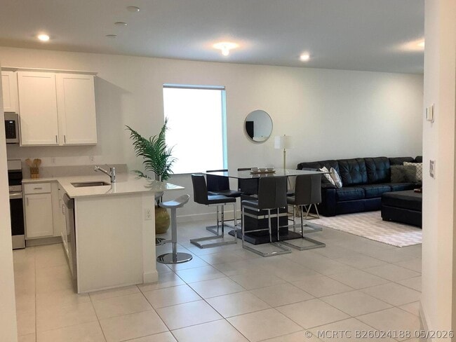 13431 Amber Waves Ave