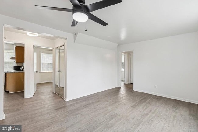 Photo - 2008 Fort Davis St SE Unit 202
