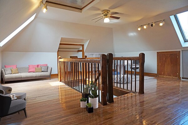 Photo - 160 Brown St