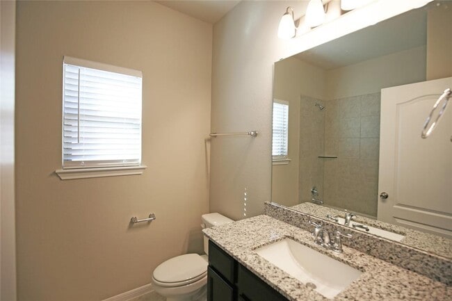 Photo - 233 Scenic Hills Cir