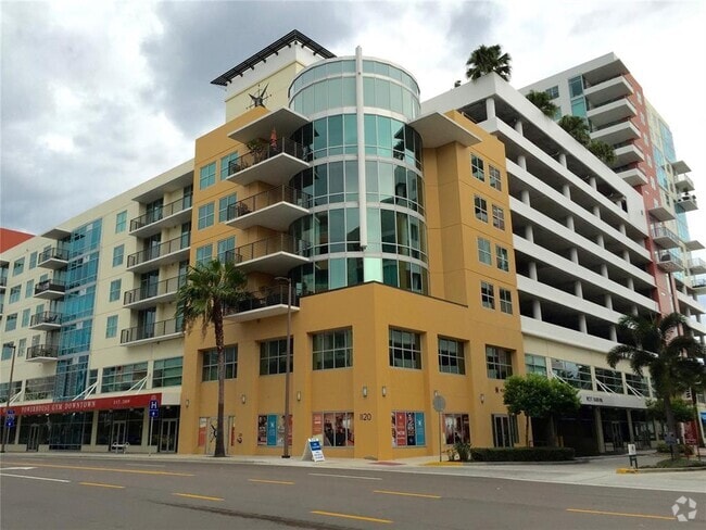 Building Photo - 1120 E Kennedy Blvd Unit 920 Rental