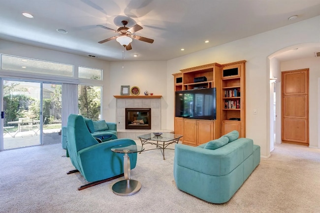 Photo - 872 E Green Acres Dr