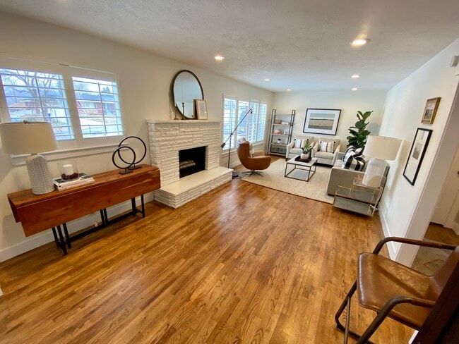 Photo - 429 W 2700 S Unit B