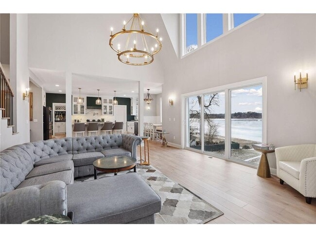 Photo - 441 Park Ave