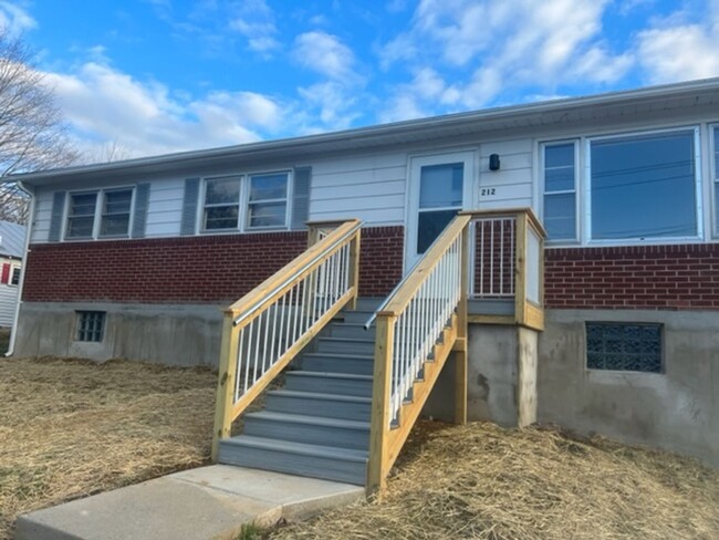 Recently Renovated Single Family - Recently Renovated Single Family Casa