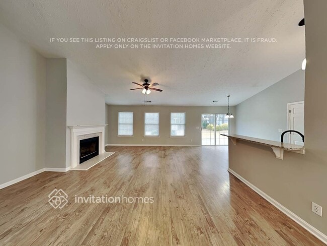 Photo - 428 Crested View Dr