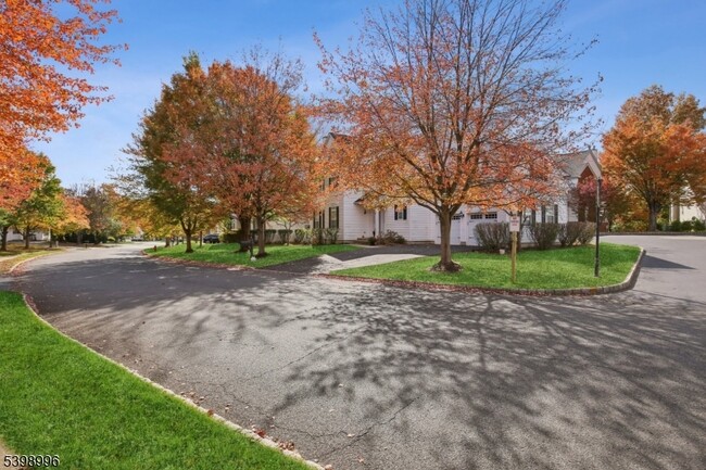 Photo - 12 Hansom Rd