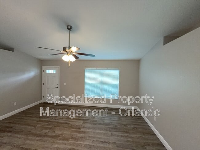 2854 W Edison Pl